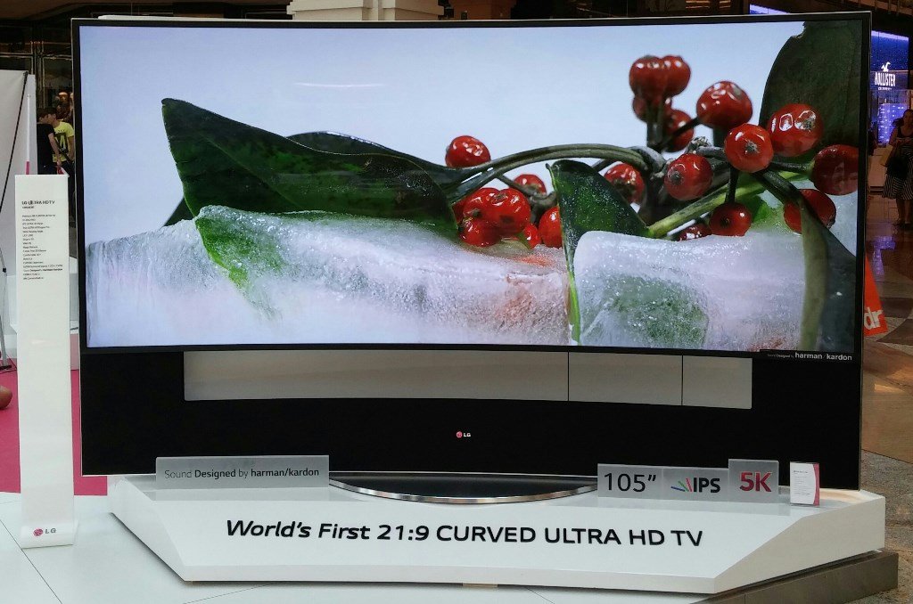 LG DAZZLES UAE CONSUMERS WITH INTERACITIVE ROADSHOW AHEAD OF THIS YEAR’S GITEX SHOPPER 1024 x 678